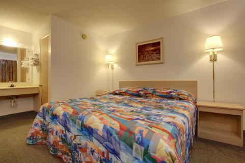 Americas Best Value Inn And Suites Carbondale Room photo